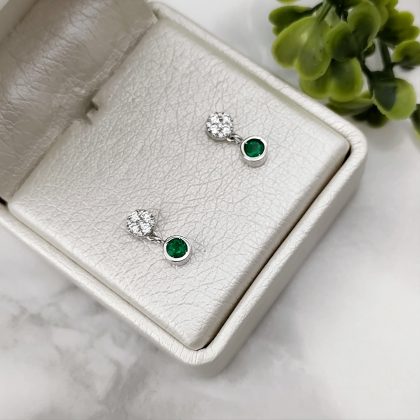 TOPO ORO BLANCO ESMERALDA Y DIAMANTE