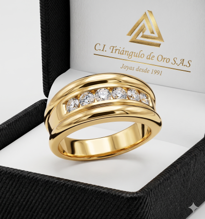 Anillo En Oro Amarillo 18K Con Diamantes