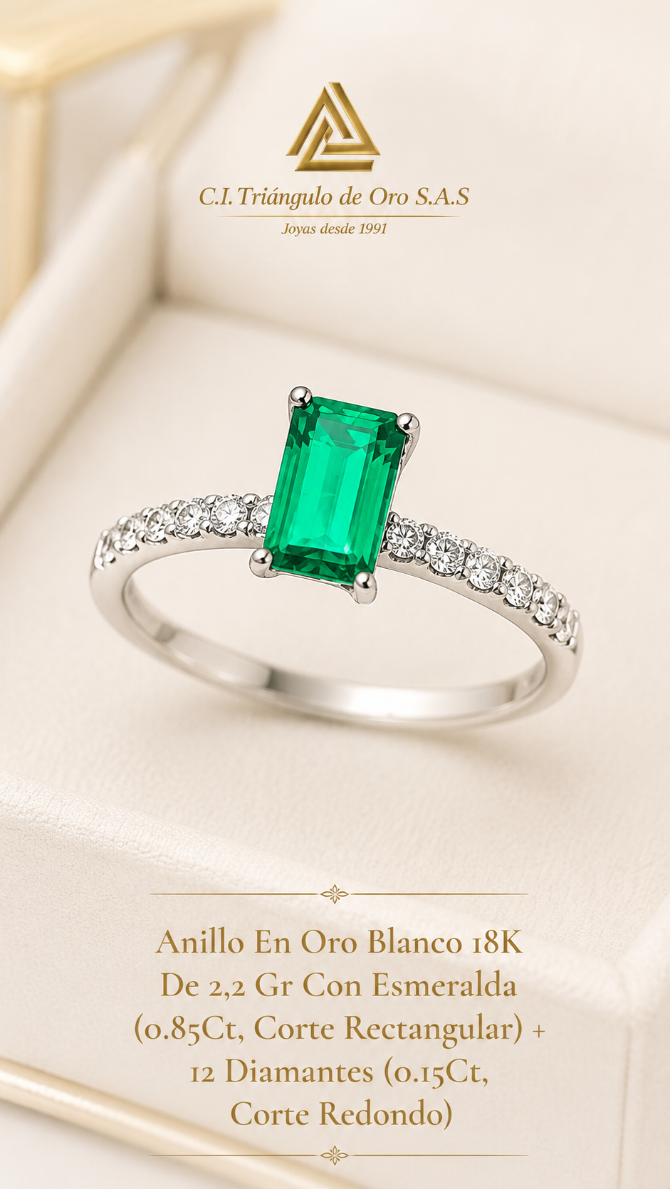 Anillo En Oro Blanco 18K Con Esmeralda y Diamantes