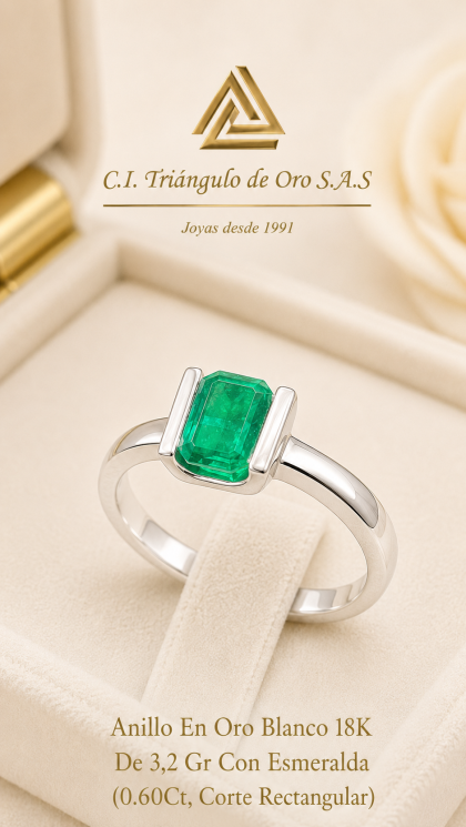 Anillo En Oro Blanco 18K Con Esmeralda