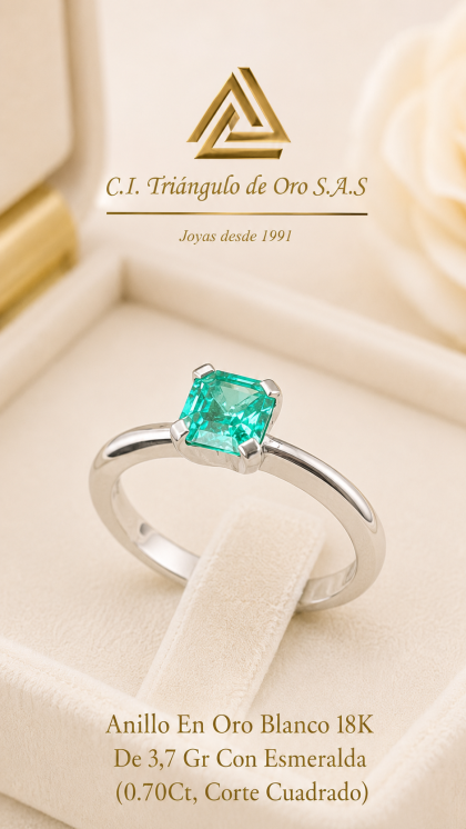 Anillo En Oro Blanco 18K Con Esmeralda