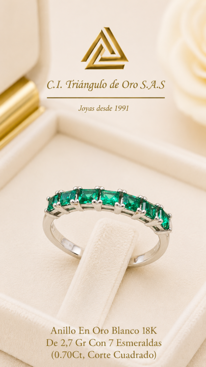 Anillo En Oro Blanco 18K Con Esmeraldas