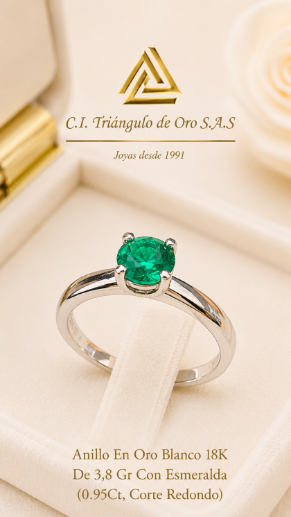 Anillo En Oro Blanco 18K Con Esmeralda