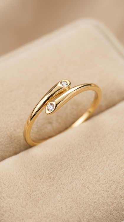 Anillo en oro amarillo 18K con Circon