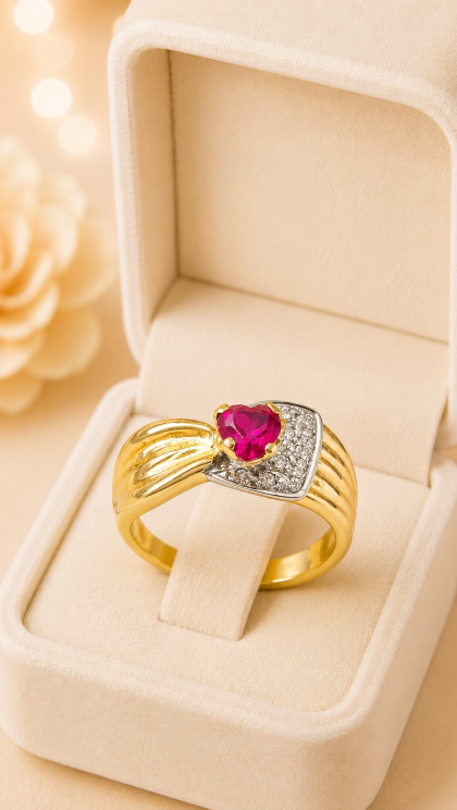 Anillo en oro amarillo y blanco 18K con Rubí y Diamantes