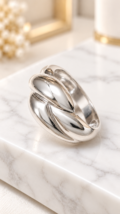 Anillo en oro blanco 18K