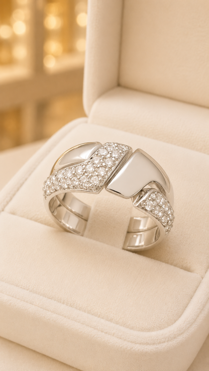 Anillo en oro blanco 18K con Circon