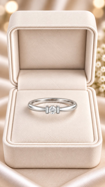 Anillo en oro blanco 18K con Diamante