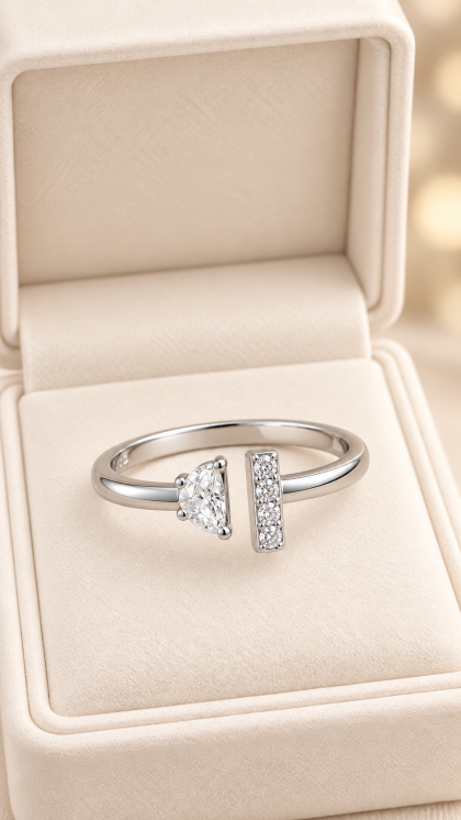 Anillo en oro blanco 18K con Diamantes