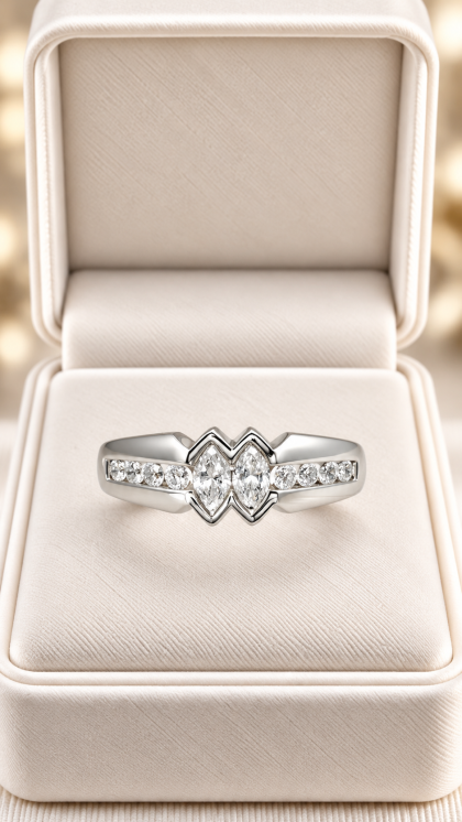Anillo en oro blanco 18K con Diamantes
