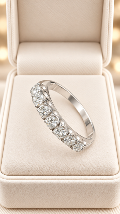 Anillo en oro blanco 18K con Diamantes