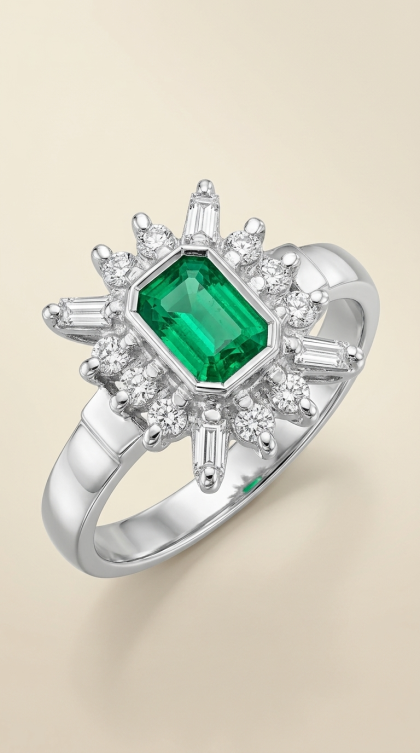 Anillo en oro blanco 18K con Esmeralda y Diamantes