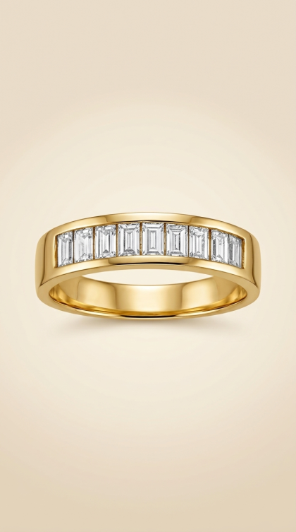 Argolla en oro amarillo 18K con Diamantes