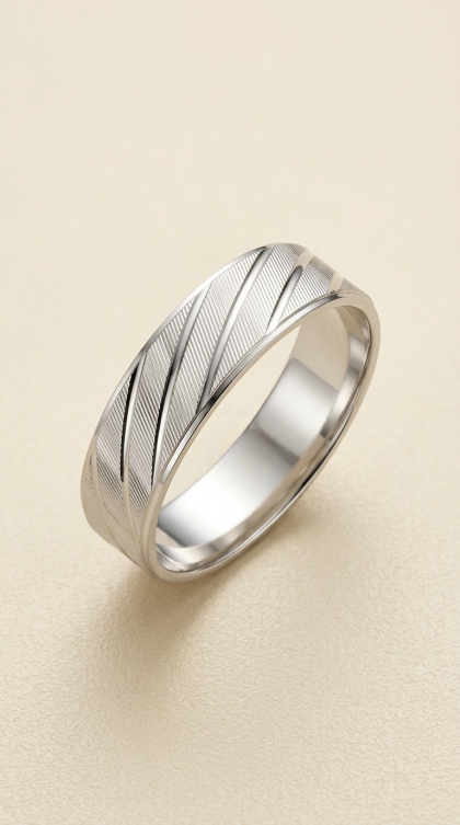 Argolla en oro blanco 18K