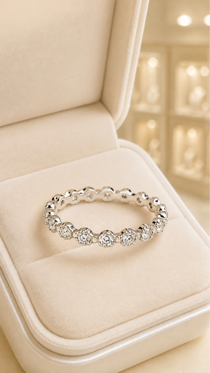 Argolla en oro blanco 18K con Circon