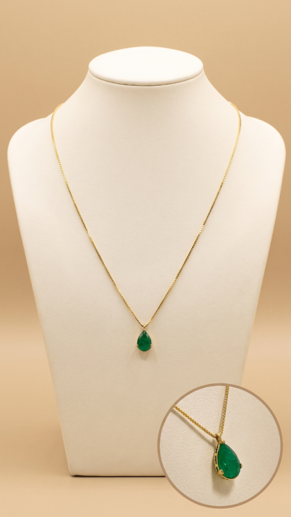 Gargantilla en oro amarillo 18K con Esmeralda