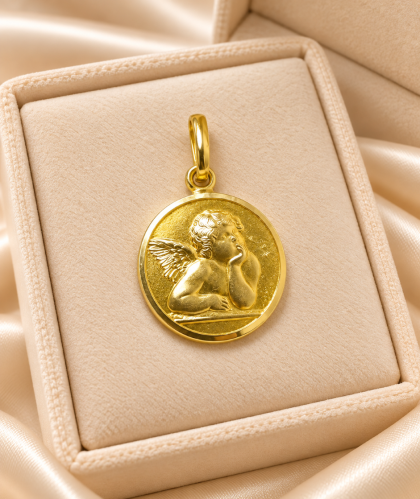 Dije Ángel Pensativo en Oro Amarillo 18K