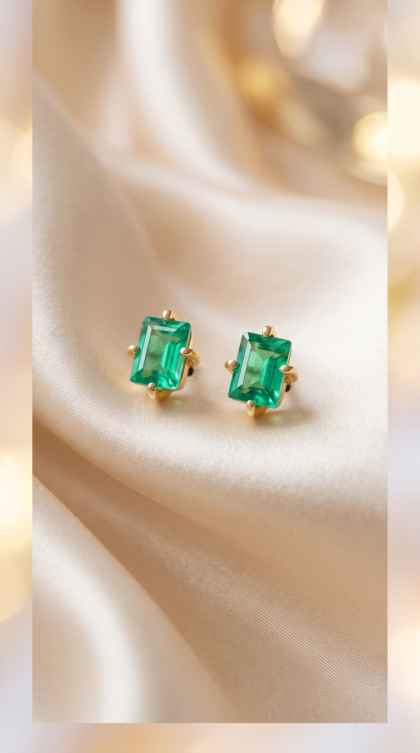 Topos en oro amarillo 18K con Esmeraldas