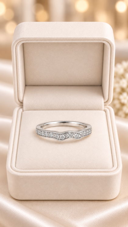 Anillo en oro blanco 18K con Diamante