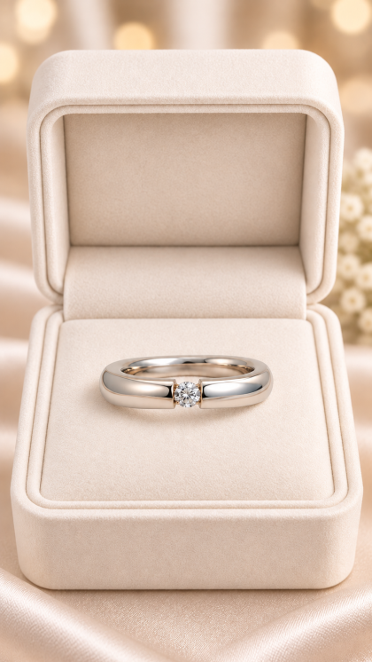 Anillo en oro blanco 18K con Diamante
